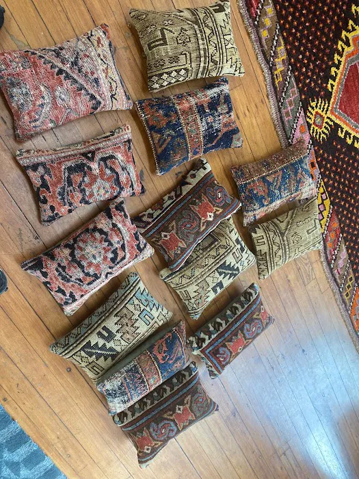 J & D Oriental Rug Co. Picture 7