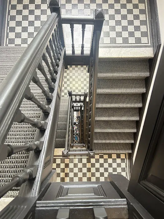 Caesar's Carpet Center Picture 10