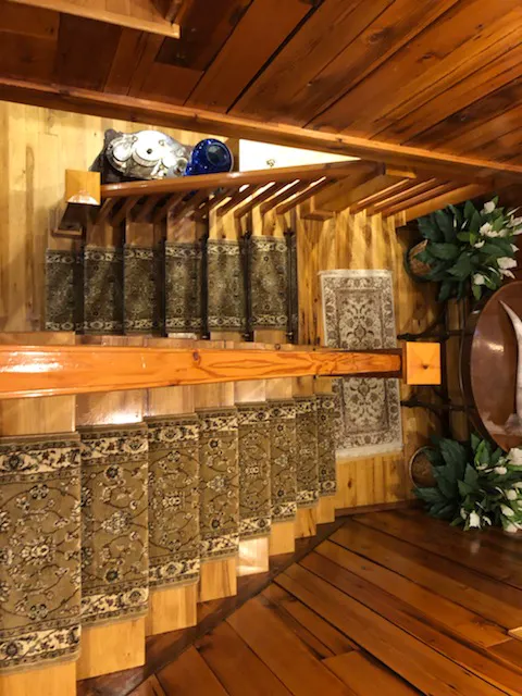 Carpets With a Twist Picture 1