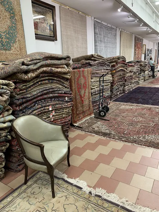 Leon Banilivi Rugs,Inc Picture 2
