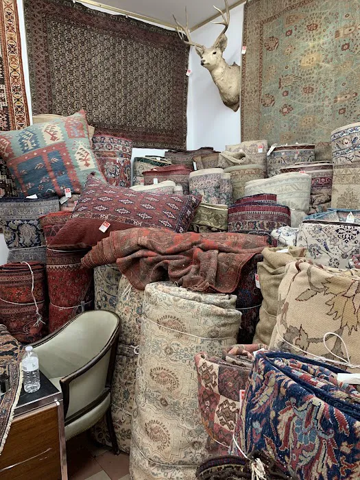 Leon Banilivi Rugs,Inc Picture 8