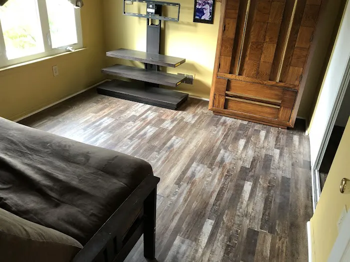 The Floor store Picture 5