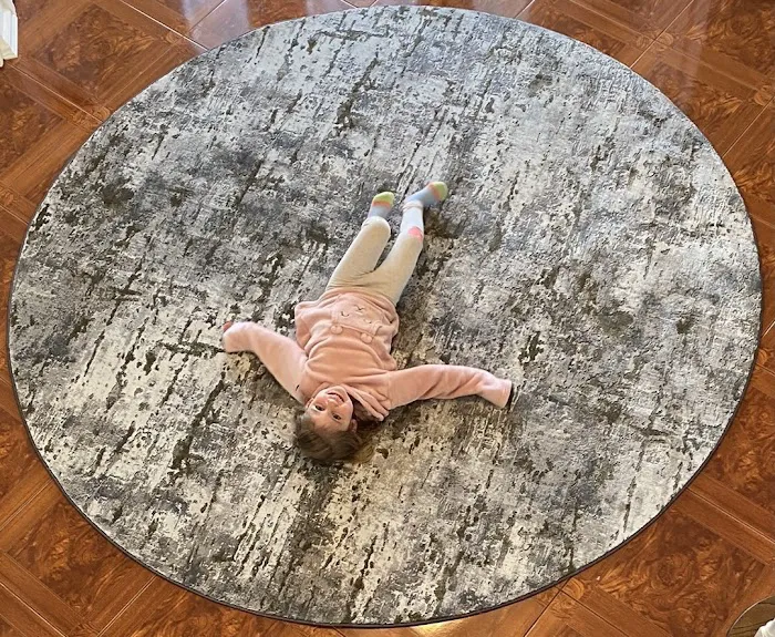 Father Sons & Daughters Floor Covering Picture 8