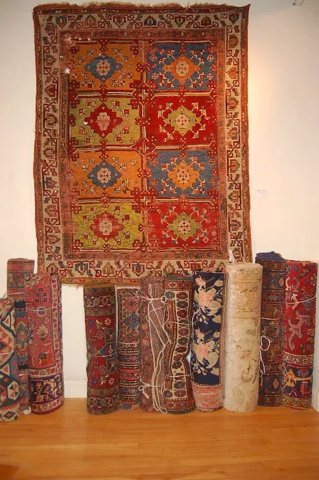Shiraz Antique Carpets Picture 1