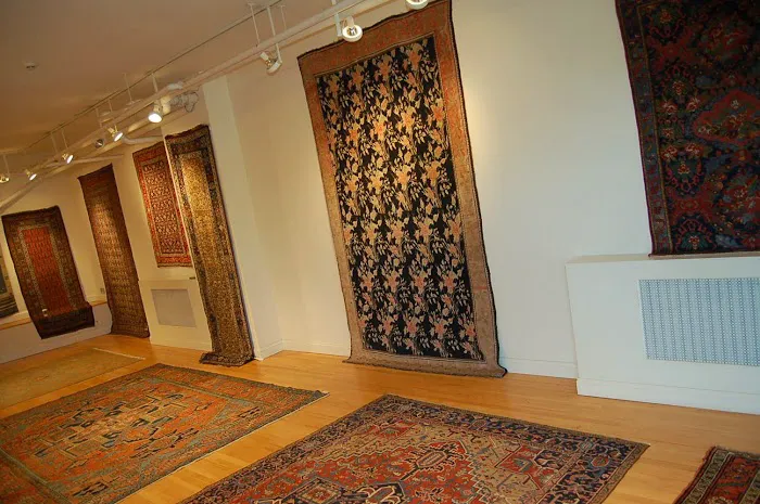 Shiraz Antique Carpets Picture 7