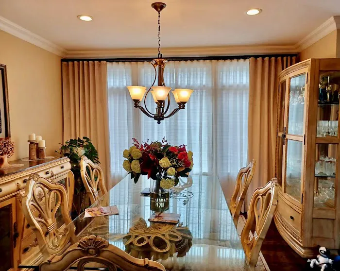 Curtain Avenue Window Treatments Picture 10