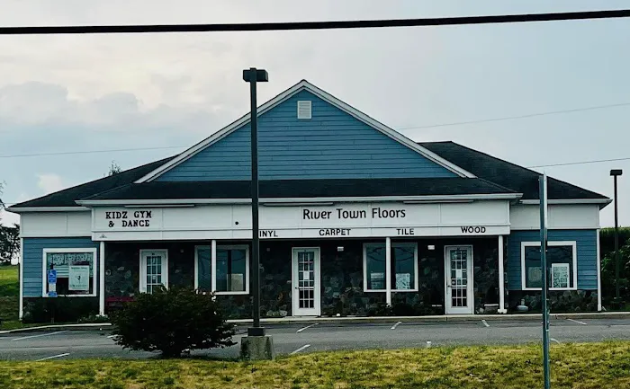 River Town Floors Picture 5