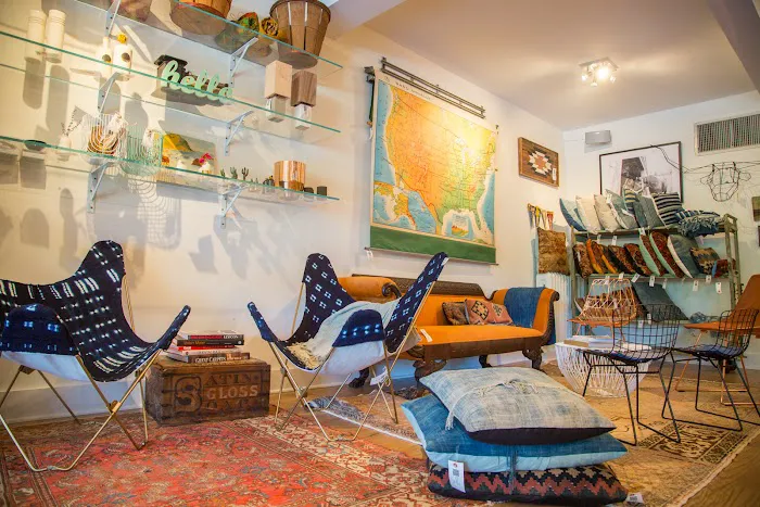 Old New House (Retail Showroom) - BY APPOINTMENT Picture 6