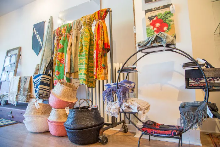 Old New House (Retail Showroom) - BY APPOINTMENT Picture 3