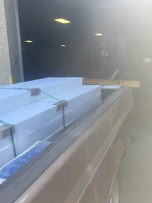 Lumber Liquidators Picture 3