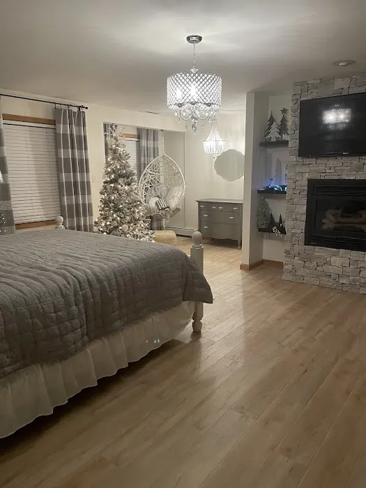 BTM Flooring, Inc. Design Center and Area Rug Gallery Picture 9