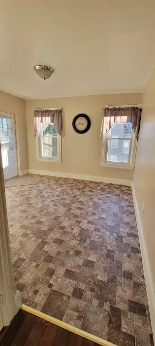 Richland Carpet & Flooring Picture 1