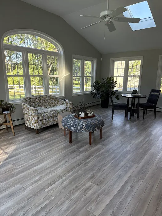 Leaf Floor Covering Picture 10