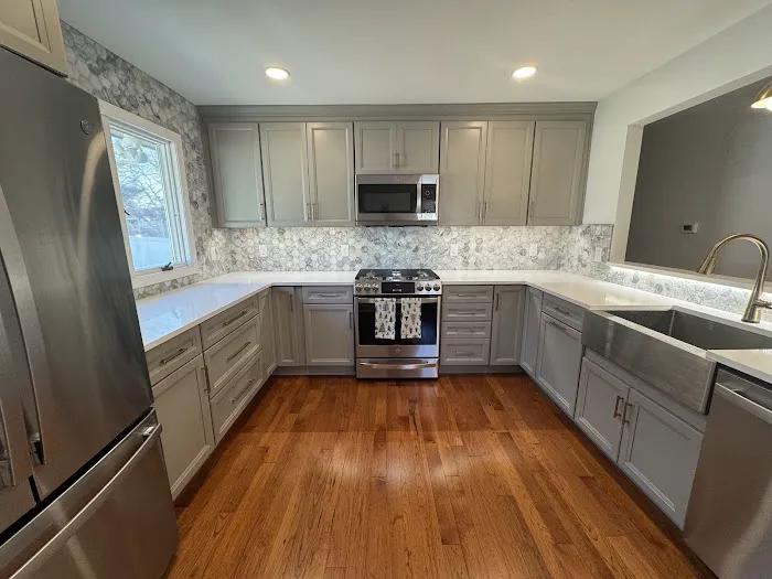 Floor & Decor Picture 3