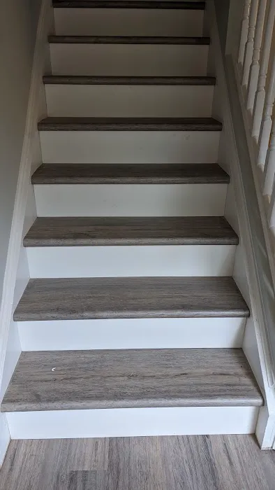 Flooring Fashions Mobile Showroom Picture 8