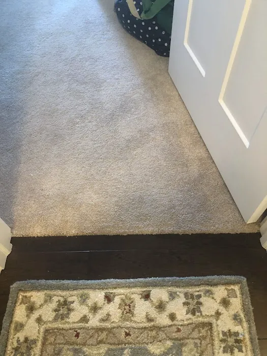 Flooring Fashions Mobile Showroom Picture 10