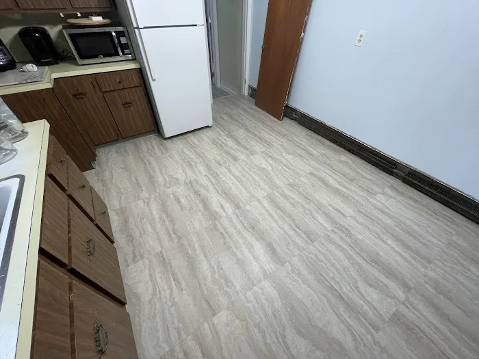 New England Carpet and Flooring Llc (CT) Picture 3