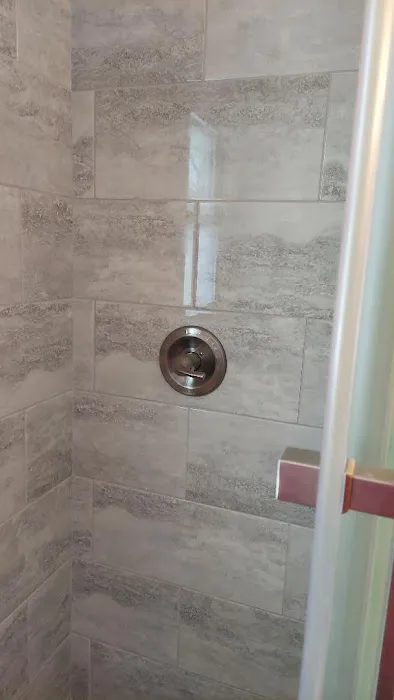 Smith's Flooring & Paint Picture 2