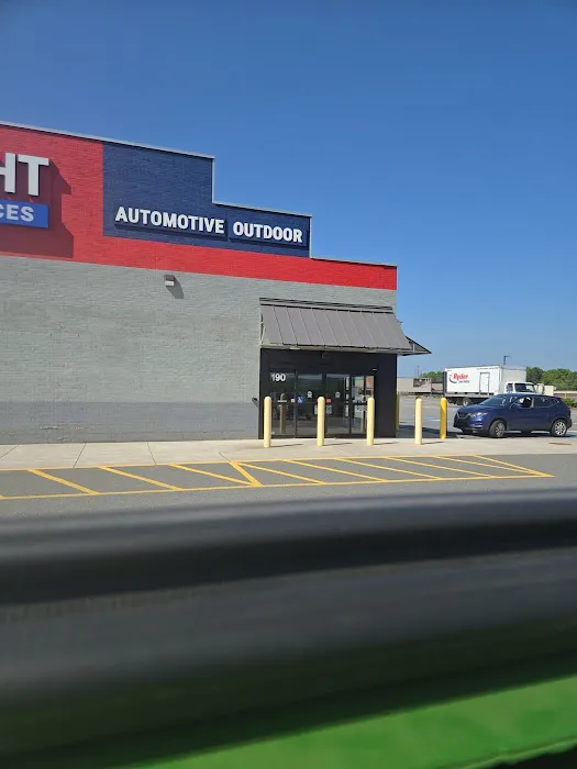 Harbor Freight Picture 6