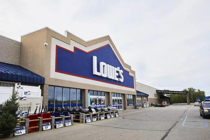 Lowe's Home Improvement Picture 4