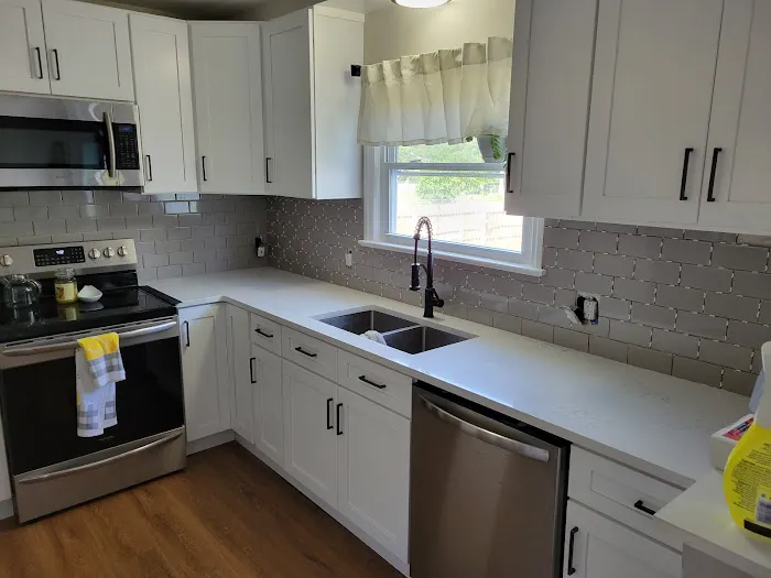 Home Outlet Picture 7