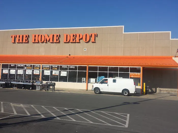 The Home Depot Picture 2