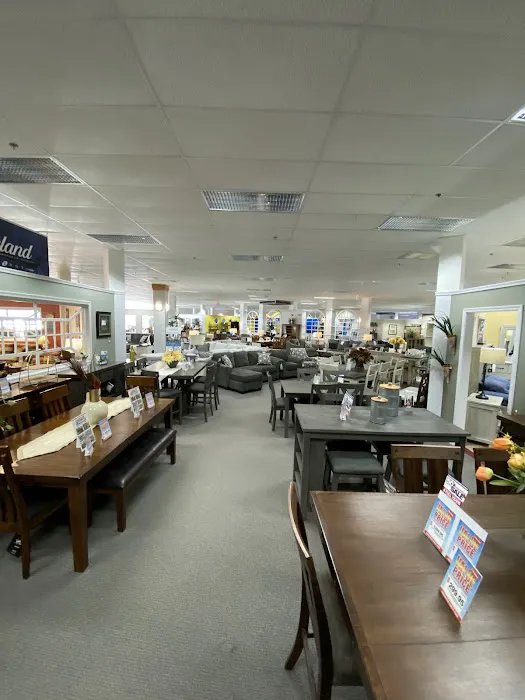 Joe Tahan's Furniture Picture 4