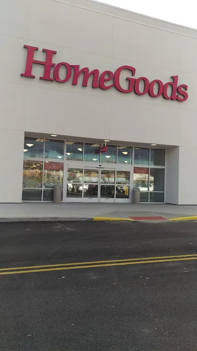 HomeGoods Picture 10