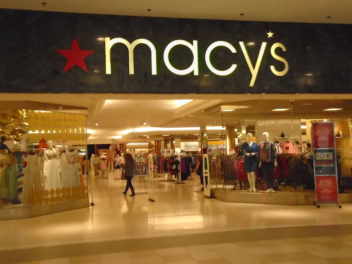 Macy's Picture 7