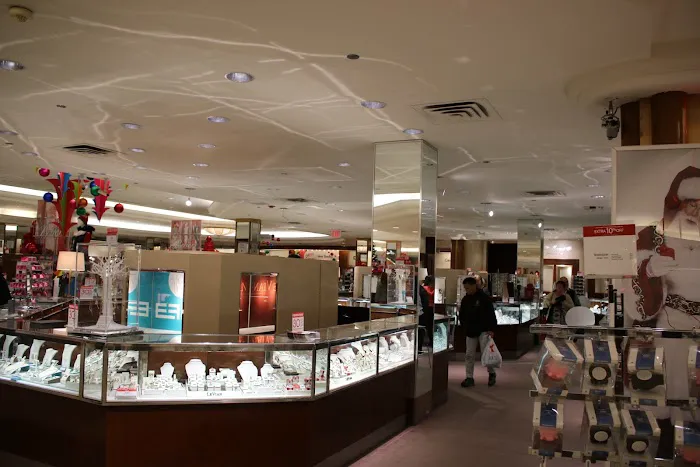 Macy's Picture 9