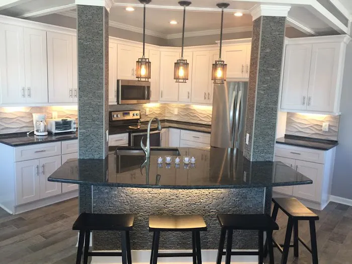 LeClaire Flooring & Design Picture 3