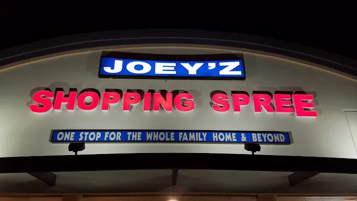 Joey'z Shopping Spree Picture 1