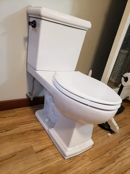 Home Outlet Picture 1