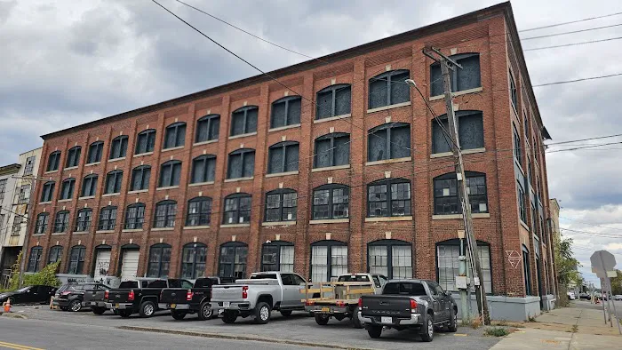 Manco Distributors Inc. Picture 1