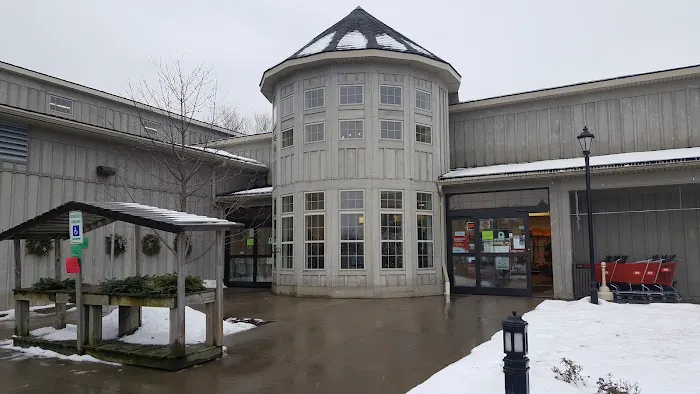 Skaneateles Town Square Picture 1