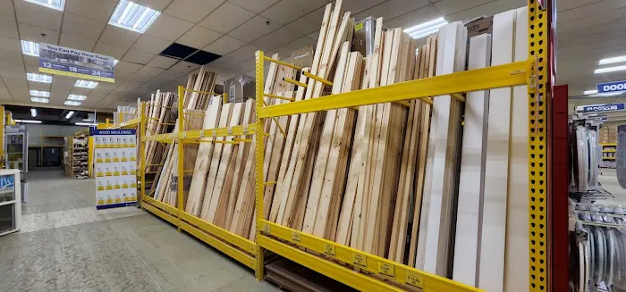 Home Outlet Picture 3