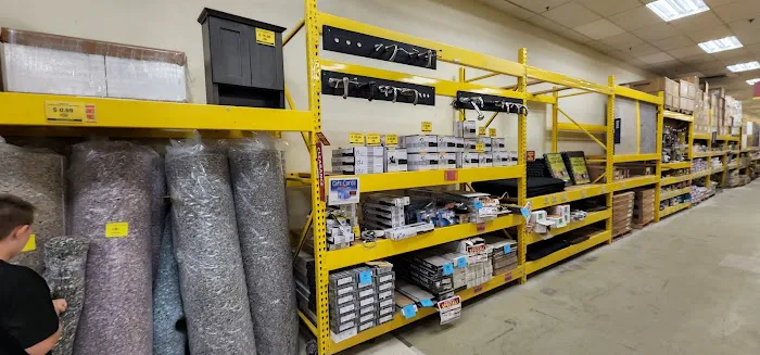 Home Outlet Picture 9