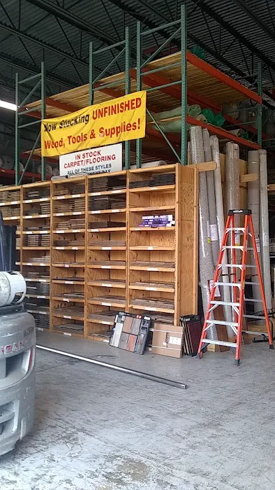 General Floor - New Castle Picture 1