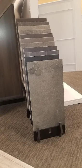 General Floor - Dover Picture 2