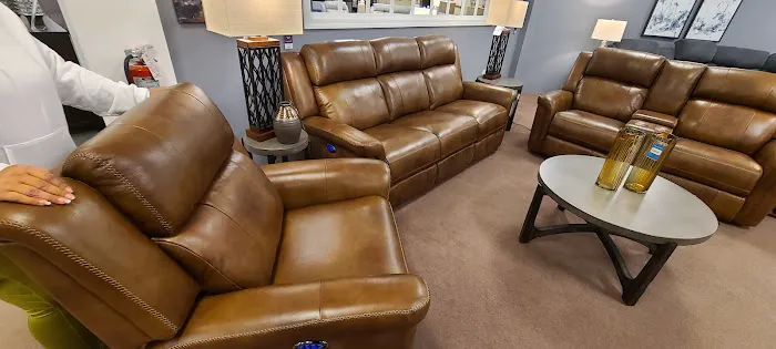 Raymour & Flanigan Furniture and Mattress Showroom & Outlet Picture 3