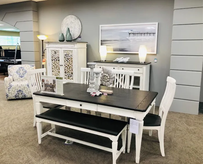 Raymour & Flanigan Furniture and Mattress Showroom & Outlet Picture 6