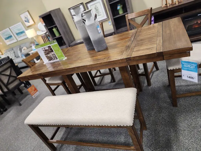 Raymour & Flanigan Furniture and Mattress Showroom & Outlet Picture 8