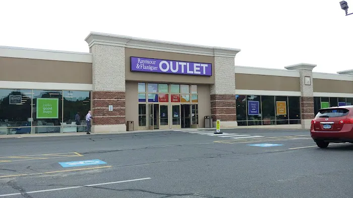 Raymour & Flanigan Furniture and Mattress Showroom & Outlet Picture 5