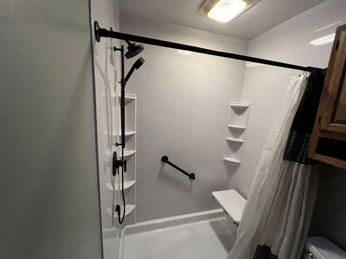 Bath Fitter Picture 10