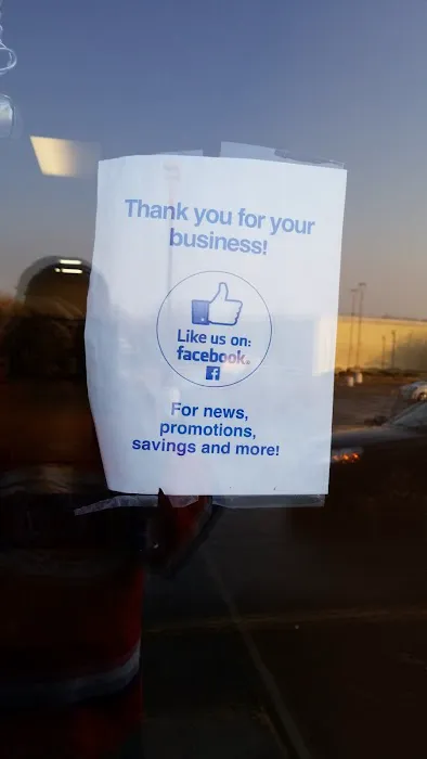 Warren's Paint & Decorating Picture 4