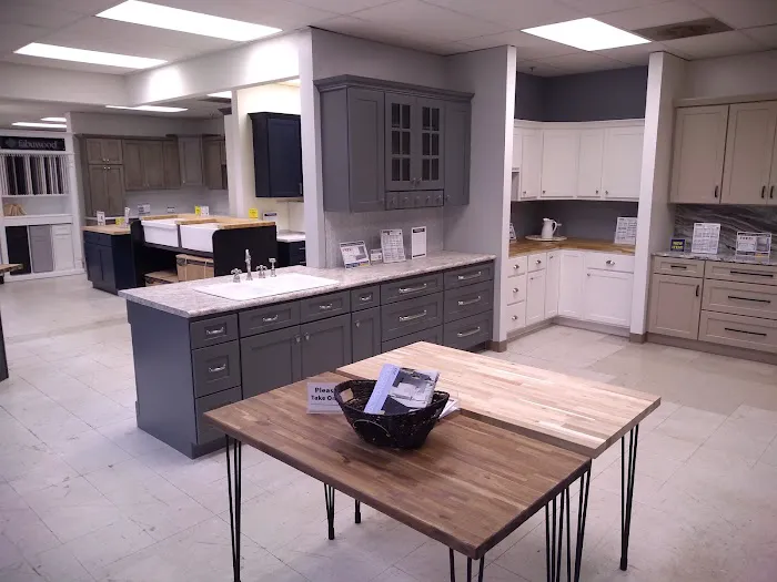 Home Outlet Picture 6