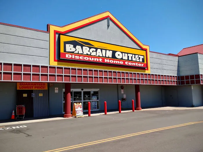 Home Outlet Picture 3