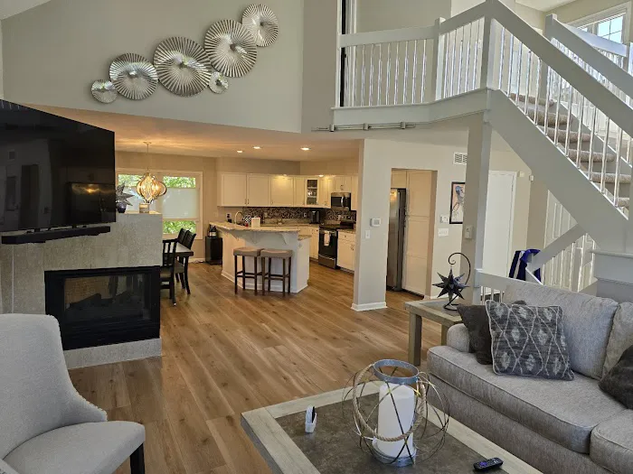 Christie Carpets, Flooring & Blinds - Baytowne Plaza Picture 2