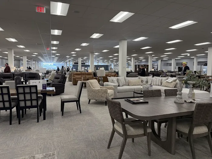 Raymour & Flanigan Furniture and Mattress Store Picture 8