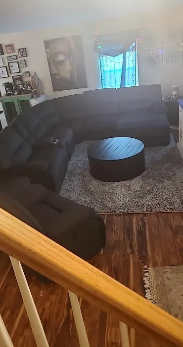 Bob's Discount Furniture and Mattress Store Picture 3